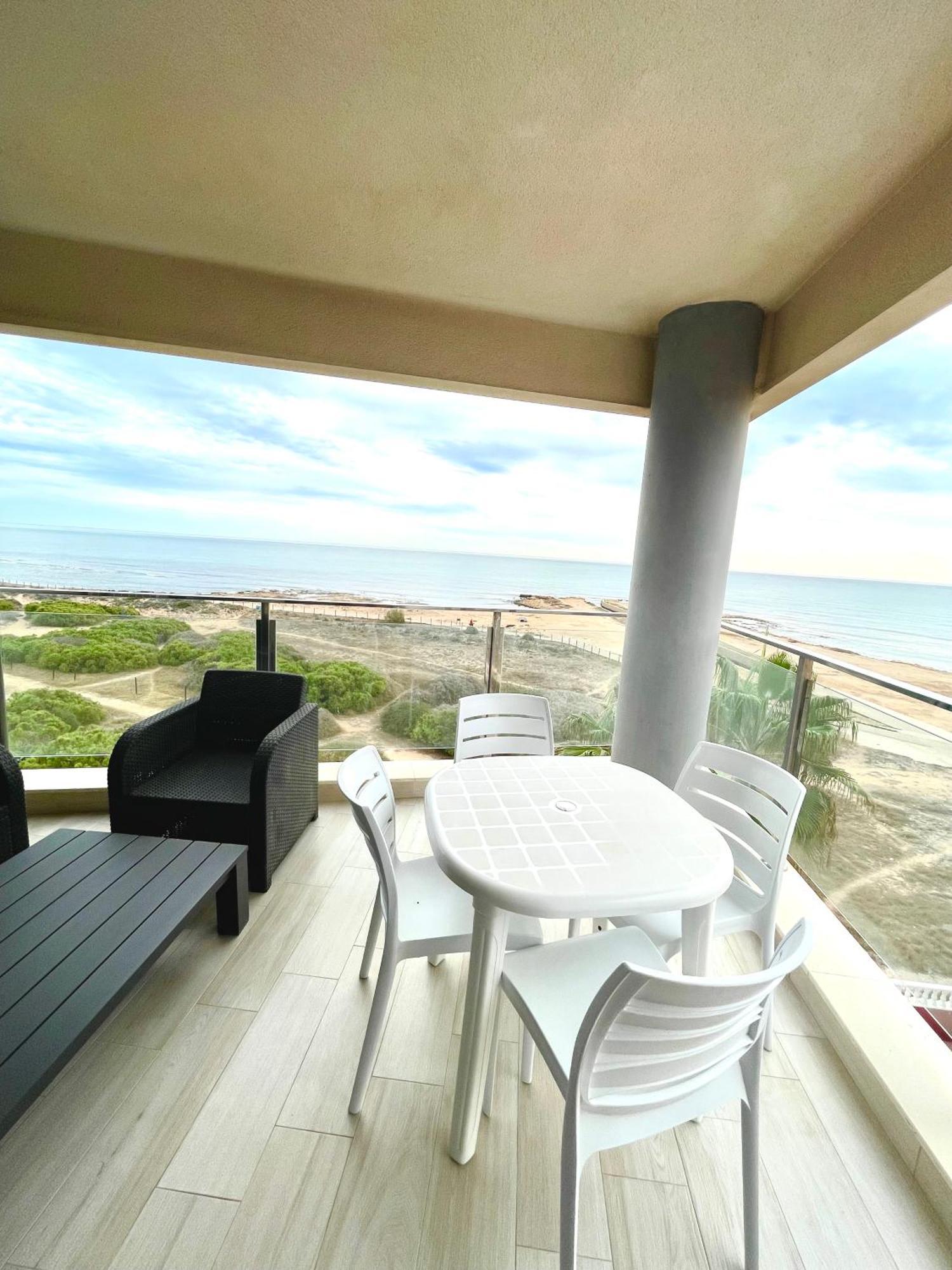 Luxury And Modern Beach Apartment With Sea Views 라 마타 외부 사진