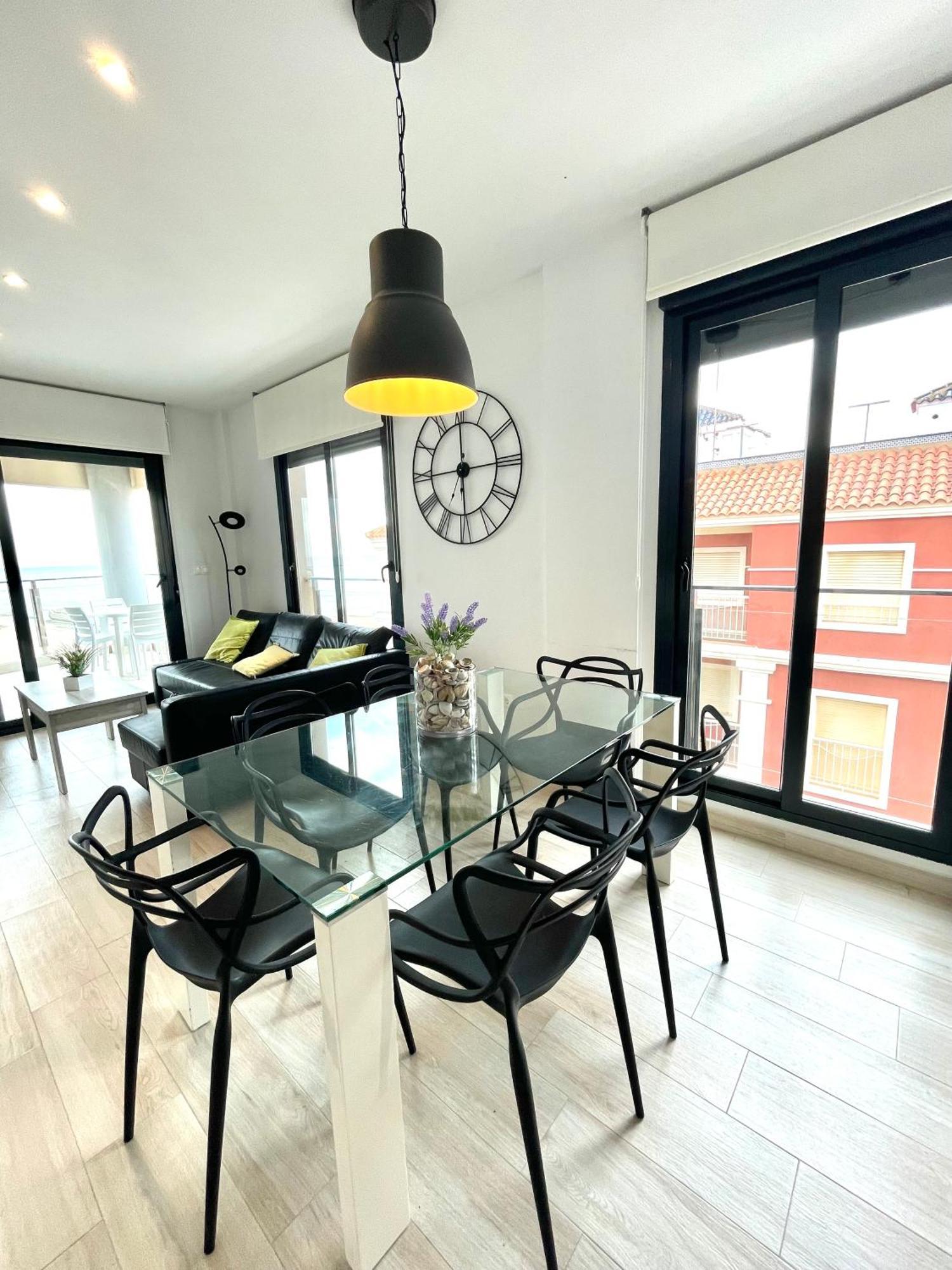 Luxury And Modern Beach Apartment With Sea Views 라 마타 외부 사진