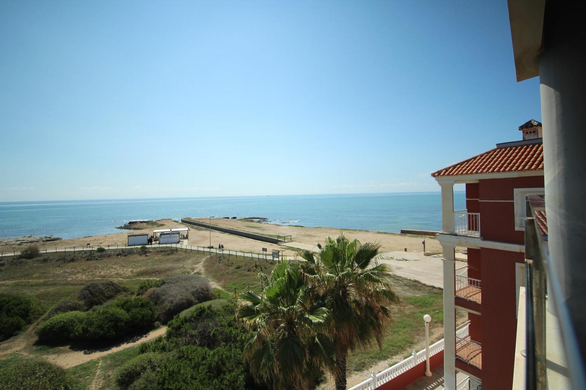 Luxury And Modern Beach Apartment With Sea Views 라 마타 외부 사진