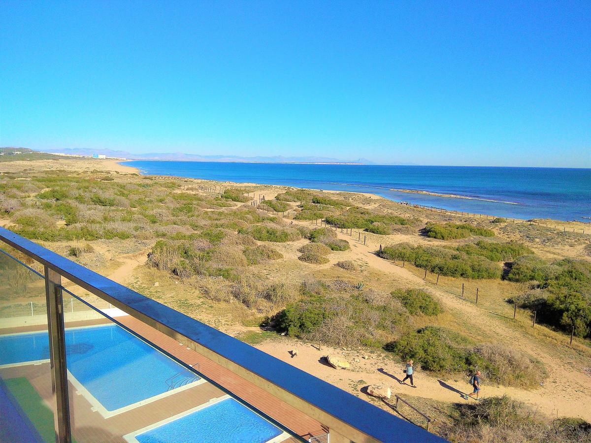 Luxury And Modern Beach Apartment With Sea Views 라 마타 외부 사진
